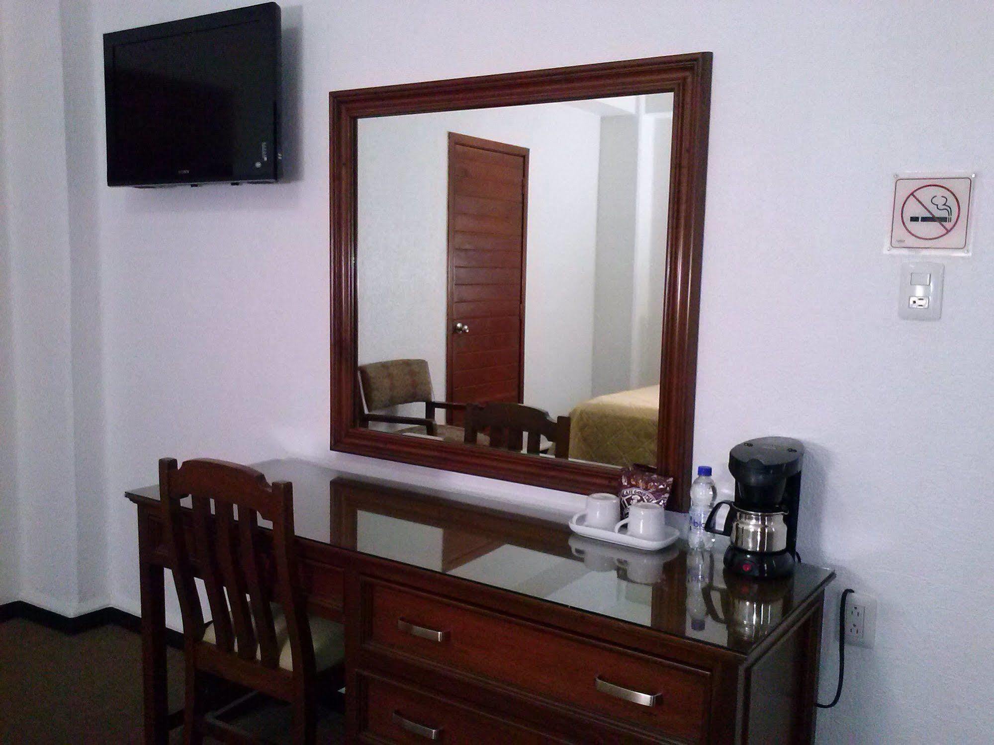 Capital O Florida Tuxpan, Veracruz Tuxpan  ภายนอก รูปภาพ